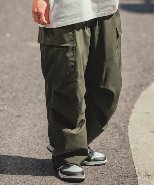 improves（インプローブス）の「【UAU】裏メッシュ 撥水 ワイド イージー カーゴパンツ（カーゴパンツ・メンズ・ホワイト/カーキ/ブラック/パープル・MEDIUM/LARGE）」の3枚目の写真