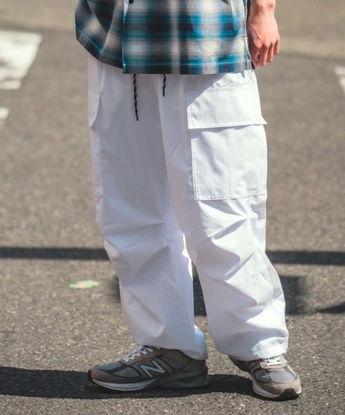 improves（インプローブス）の「【UAU】裏メッシュ 撥水 ワイド イージー カーゴパンツ（カーゴパンツ・メンズ・ホワイト/カーキ/ブラック/パープル・MEDIUM/LARGE）」の5枚目の写真