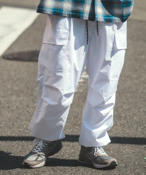 improves（インプローブス）の「【UAU】裏メッシュ 撥水 ワイド イージー カーゴパンツ（カーゴパンツ・メンズ・ホワイト/カーキ/ブラック/パープル・MEDIUM/LARGE）」の8枚目の写真