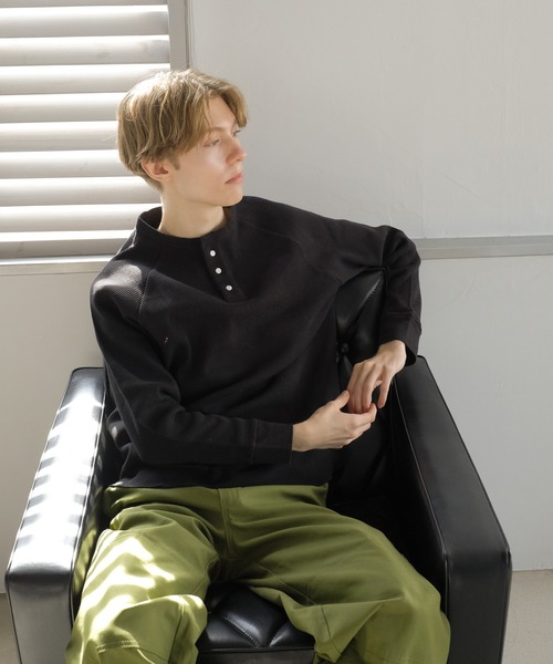 FRUIT OF THE LOOM（フルーツオブザルーム）の「サーマルラグランロン T （ヘンリー) / 長袖 / トップス / シンプル / カジュアル / 無地 / ユニセックス（Tシャツ/カットソー・メンズ・オレンジ/ブラック/パープル/グレー/ホワイト・M/XL/L）」の9枚目の写真