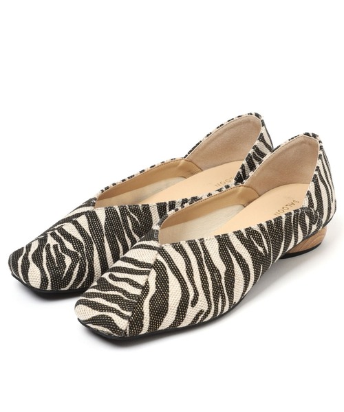 saloon（サルーン）の「SALOON(サルーン)/【新色登場】スクエアパンプス（パンプス・レディース・ブラック/オフホワイト/その他1/ブルー/その他2・MEDIUM/LARGE）」の5枚目の写真