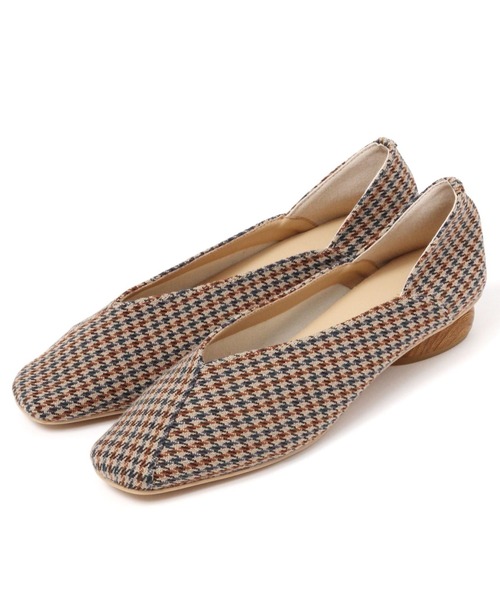 saloon（サルーン）の「SALOON(サルーン)/【新色登場】スクエアパンプス（パンプス・レディース・ブラック/オフホワイト/その他1/ブルー/その他2・MEDIUM/LARGE）」の4枚目の写真