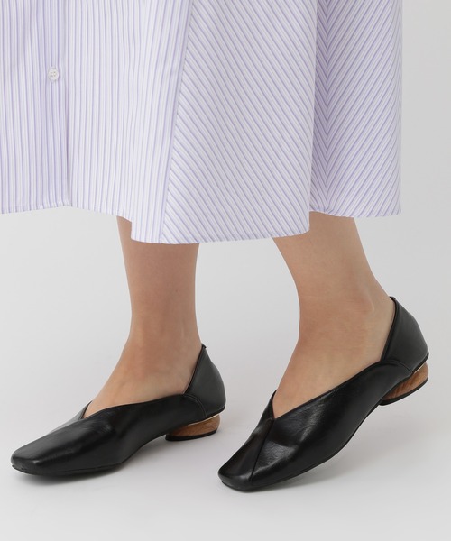 saloon（サルーン）の「SALOON(サルーン)/【新色登場】スクエアパンプス（パンプス・レディース・ブラック/オフホワイト/その他1/ブルー/その他2・MEDIUM/LARGE）」の11枚目の写真