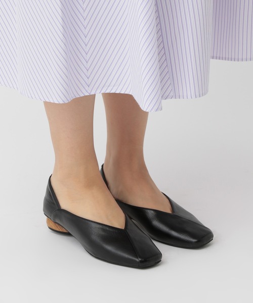 saloon（サルーン）の「SALOON(サルーン)/【新色登場】スクエアパンプス（パンプス・レディース・ブラック/オフホワイト/その他1/ブルー/その他2・MEDIUM/LARGE）」の12枚目の写真