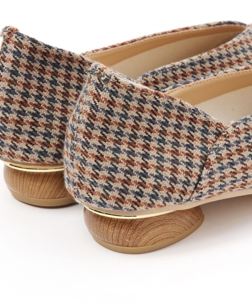 saloon（サルーン）の「SALOON(サルーン)/【新色登場】スクエアパンプス（パンプス・レディース・ブラック/オフホワイト/その他1/ブルー/その他2・MEDIUM/LARGE）」の7枚目の写真