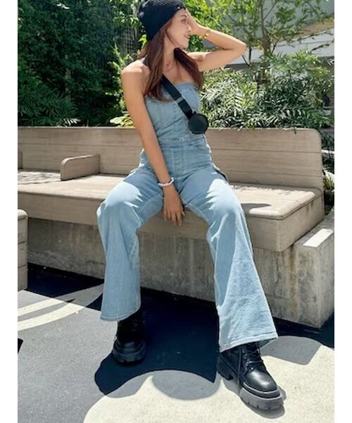 EVRIS（エヴリス）の「ベアデニムオールインワン（つなぎ/オールインワン・レディース・ライトブルー/インディゴブルー・SMALL/MEDIUM）」の3枚目の写真