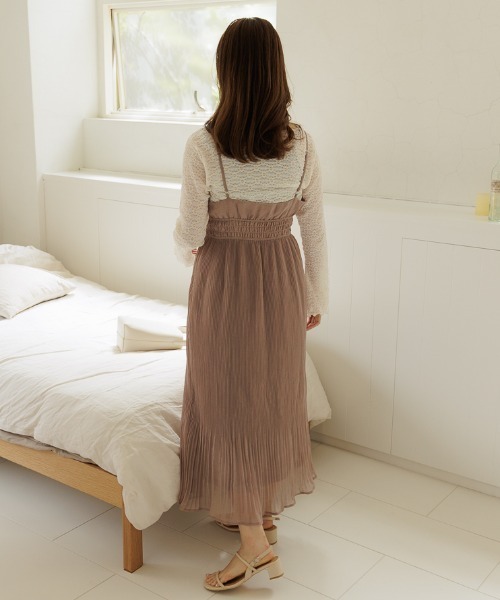 flower(フラワー)の「クラシックプリーツワンピース(ワンピース・レディース・ベージュ/ブラック・FREE)」の11枚目の写真