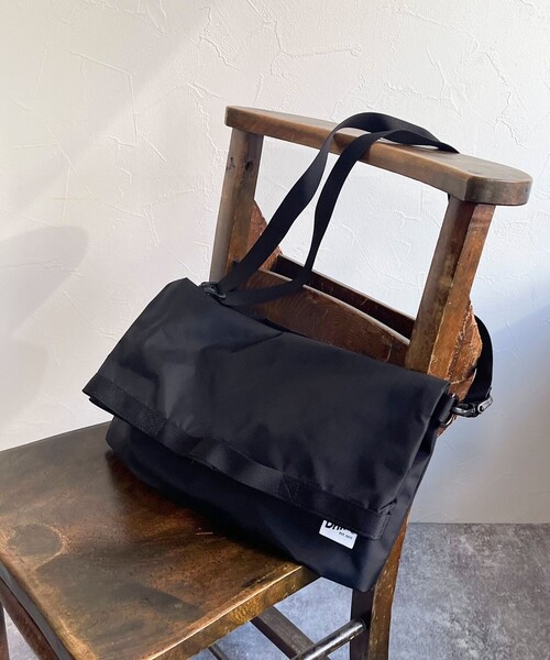 Drifter（ドリフター）の「【Drifter/ドリフター】FOLD SHOULDER TOTE（ショルダーバッグ・レディース・ホワイト系その他4/ブラック・FREE）」の2枚目の写真