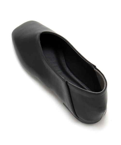 SOROTTO（ソロット）の「ふかふかインソール/かかとを踏める2wayぺたんこフラットシューズ/Vカットバブーシュ（パンプス・レディース・ブラック/シルバー/ライトブラウン/ベージュ・22.5cm/23.0cm/24.0cm/23.5cm/24.5cm/22.0cm/25.0cm）」の21枚目の写真