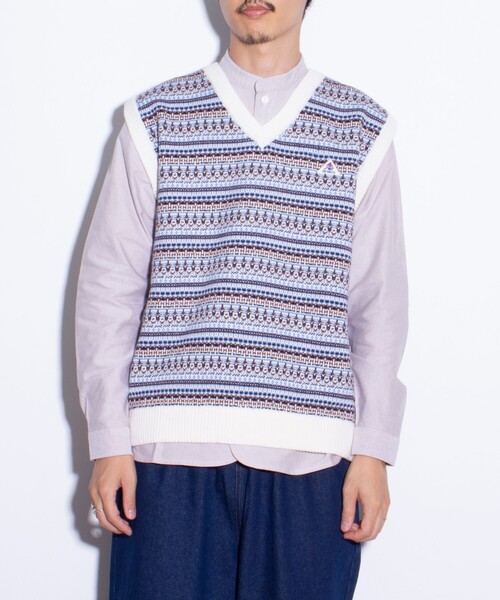 GEVACO(ゲバコ)の「【GEVACO/ゲバコ】ジャガードニットベスト フェアアイル柄(ベスト・メンズ・ホワイト/ネイビー/カーキ・M/L)」の15枚目の写真