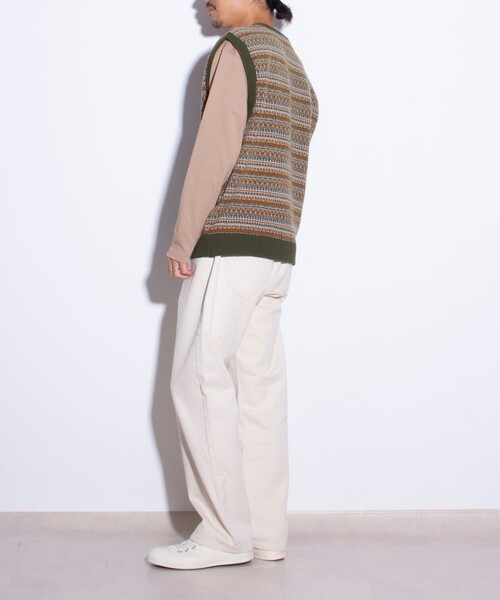 GEVACO(ゲバコ)の「【GEVACO/ゲバコ】ジャガードニットベスト フェアアイル柄(ベスト・メンズ・ホワイト/ネイビー/カーキ・M/L)」の20枚目の写真