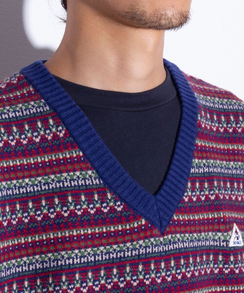 GEVACO(ゲバコ)の「【GEVACO/ゲバコ】ジャガードニットベスト フェアアイル柄(ベスト・メンズ・ホワイト/ネイビー/カーキ・M/L)」の4枚目の写真