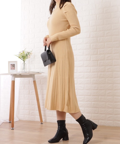 Lace Ladies(レースレディース)の「プチハイネックリブニットカットアウトワンピース(ワンピース・レディース・ベージュ/ブラック/ホワイト・FREE)」の5枚目の写真