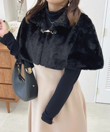 apres jour（アプレジュール）の「フェイクファーショートポンチョ【ZOZOTOWN限定アイテム】（ポンチョ）」