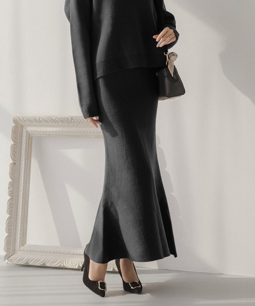 Julia Boutique(ジュリアブティック)の「2点セット・Vネックニットマーメイドスカートセットアップ/23522(ニット/セーター・レディース・ブラック/オールドローズ系/グレイッシュベージュ・ONE)」の6枚目の写真