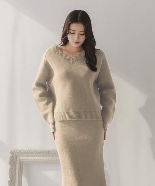 Julia Boutique(ジュリアブティック)の「2点セット・Vネックニットマーメイドスカートセットアップ/23522(ニット/セーター・レディース・ブラック/オールドローズ系/グレイッシュベージュ・ONE)」の9枚目の写真