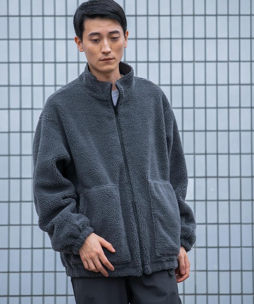 URBAN RESEARCH（アーバンリサーチ）の「『UR TECH』『蓄熱』ボアリバーシブルブルゾン（ブルゾン・メンズ・ブラック/チャコールグレー・MEDIUM/LARGE）」の12枚目の写真