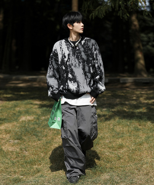neos(ネオス)の「【neos -addictive design-】ルーズシルエット ジャガード 総柄 クルーネック ニット プルオーバー(ニット/セーター・メンズ・ネイビー/マスタード/ワインレッド/ブルー/グレー/ライトブラック/グリーン/テラコッタ/ブラック/ベージュ・LARGE/X-LARGE/MEDIUM)」の12枚目の写真