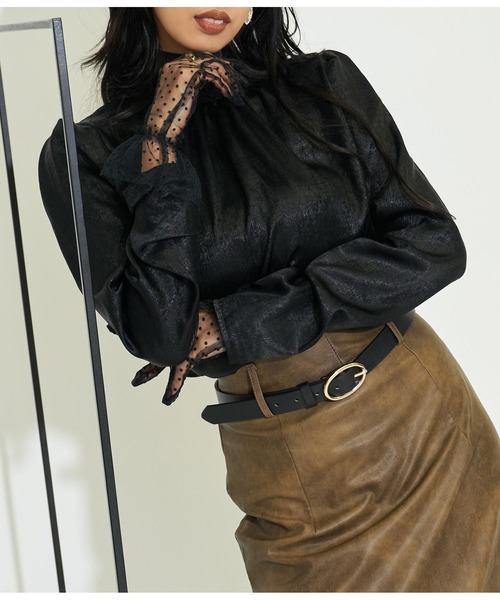 LATINA（ラティーナ）の「バックリボン メタリック ハイネック ブラウス 長袖（シャツ/ブラウス・レディース・ブラック・FREE）」の9枚目の写真