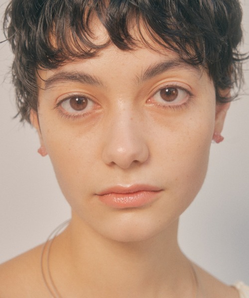 unsheer(アンシアー)の「gem stone pierce(ピアス(両耳用)・レディース・ホワイト×シルバー/ローズ系1/ライトグリーン系1/ローズ系2/ライトグリーン系2/ライトイエロー系2/ライトイエロー系1/ホワイト×ゴールド・FREE)」の7枚目の写真