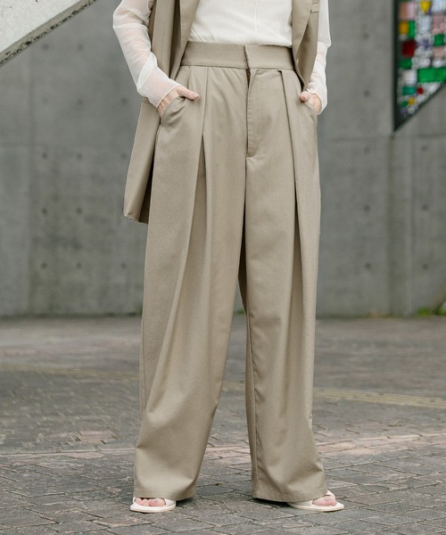 select MOCA(セレクトモカ)の「ディープタックワイドパンツ(スラックス・レディース・ネイビー/グレイッシュベージュ/グレー/ブラック・MEDIUM/SMALL/LARGE)」の11枚目の写真