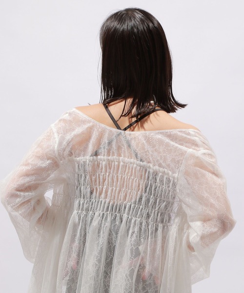 PAGEBOY（ページボーイ）の「バックオープンカップキャミ（キャミソール・レディース・オフホワイト/チャコールグレー/ブラック・FREE）」の6枚目の写真