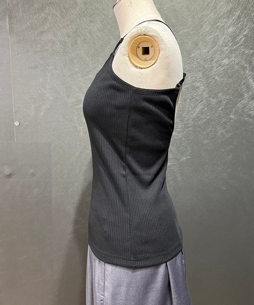 PAGEBOY（ページボーイ）の「バックオープンカップキャミ（キャミソール・レディース・オフホワイト/チャコールグレー/ブラック・FREE）」の11枚目の写真