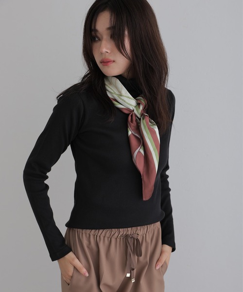 ElegChic(エレグシック)の「ハイネックリブプルオーバー(Tシャツ/カットソー・レディース・オフホワイト/ブラック/ベージュ・M/L/XL/3L/4L)」の1枚目の写真
