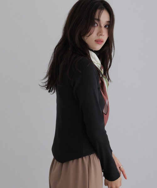 ElegChic(エレグシック)の「ハイネックリブプルオーバー(Tシャツ/カットソー・レディース・オフホワイト/ブラック/ベージュ・M/L/XL/3L/4L)」の6枚目の写真