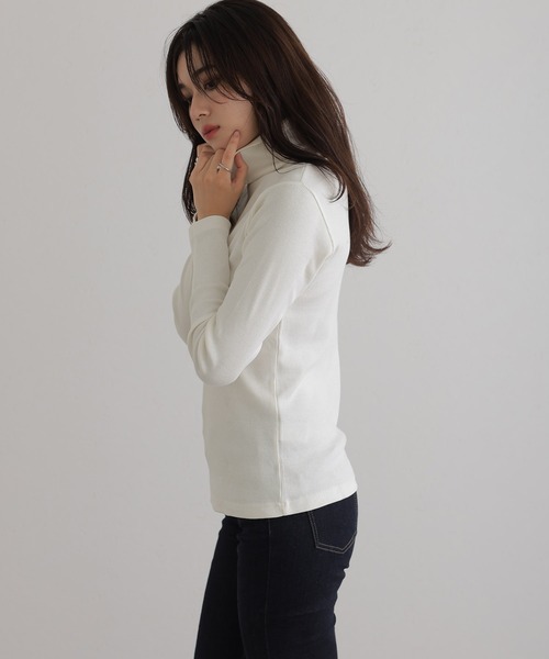 ElegChic(エレグシック)の「ハイネックリブプルオーバー(Tシャツ/カットソー・レディース・オフホワイト/ブラック/ベージュ・M/L/XL/3L/4L)」の13枚目の写真