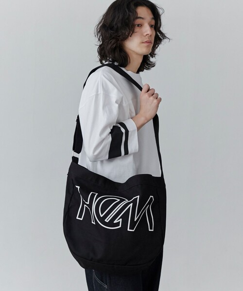 HeM（ヘム）の「HeM（ヘム）別注ニュースペーパーバッグ／メッセンジャーバッグ（ショルダーバッグ・メンズ・ブラック/ダークグリーン/ネイビー/オフホワイト・FREE）」の7枚目の写真