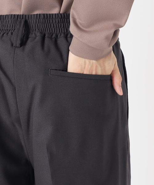 417 EDIFICE（フォーワンセブンエディフィス）の「【Reflax/リフラックス】ツイル ストレッチ イージーパンツ（スラックス・メンズ・ブラック/チャコールグレー/ブラウン・SMALL/MEDIUM/LARGE）」の11枚目の写真