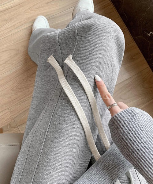 Miniministore（ミニミニストア）の「【新色追加】スウェットパンツ レディースワイドパンツ（スウェットパンツ・レディース・ライトグレー/ライトブルー/アイボリー/ライトブラウン/ダークグレー/ブラック/ネイビー/ブルー・FREE）」の17枚目の写真