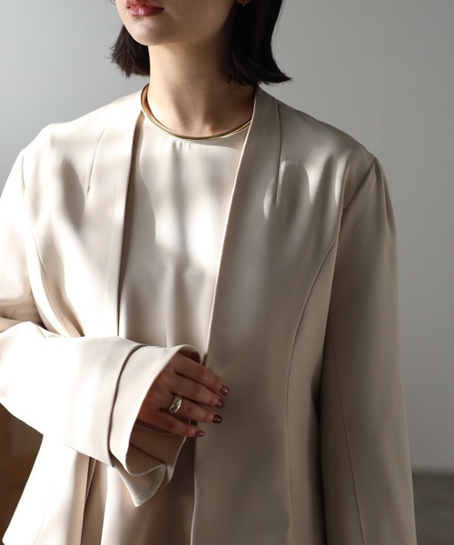MARNI ベージュ ノーカラー フレアスリーブジャケット 40 MARNI ベージュ ノーカラー フレアスリーブジャケット 40