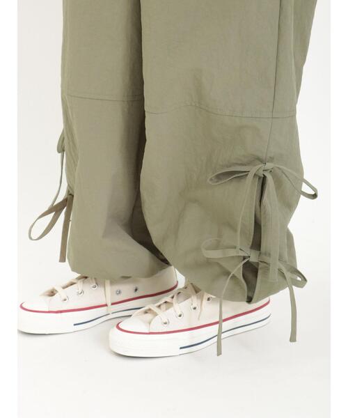 Samansa Mos2（サマンサ モスモス）の「脇リボンパラシュートパンツ（その他パンツ・レディース・カーキ/オフホワイト/ラベンダー・F）」の4枚目の写真