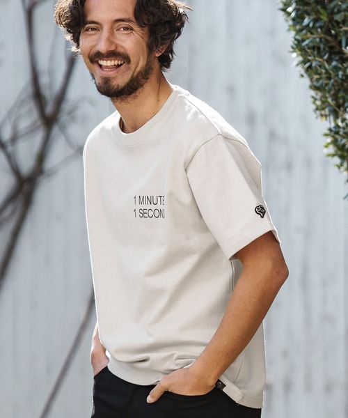 1minute 1second(ワンミニットワンセカンド)の「mt8899- 10oz heavy weight cut&sewn logo printed Tシャツ(Tシャツ/カットソー・メンズ・ホワイト/グレイッシュベージュ/ブルー系その他/ブラック・S/M/L/XL)」の4枚目の写真