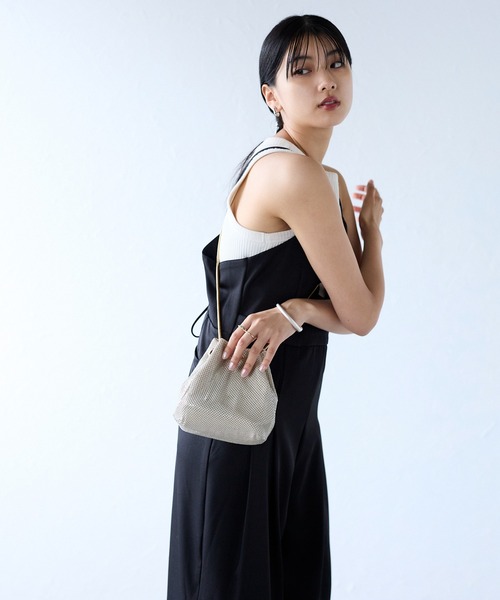 &Robu.(アンドロブ)の「メタルメッシュ2WAYミニバッグ 結婚式 顔合わせ お呼ばれ(ハンドバッグ・レディース・シルバー/ゴールド/ブラック/ベージュ/ブラック×ゴールド・FREE)」の21枚目の写真