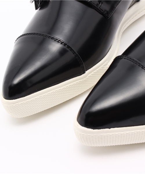 RODE SKO（ロデスコ）の「RODE SKO ILANA ポインテッドモンクシューズ（その他シューズ・レディース・ブラック/ホワイト・38/36/37）」の6枚目の写真