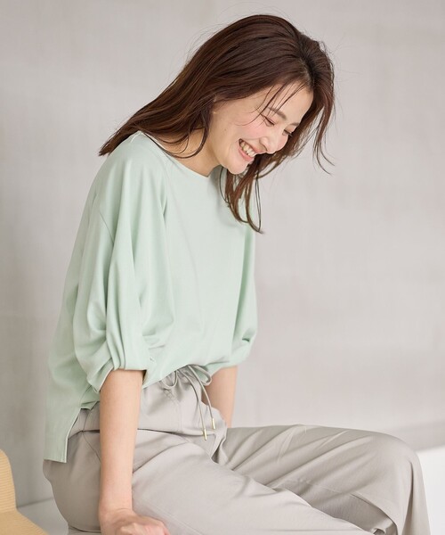 ANY(エニィ)の「シルケットスムース タックスリーブプルオーバー(Tシャツ/カットソー・レディース・ネイビー系/スモーキーグリーン系/ブルー系/ベージュ系/オールドローズ系/アイボリー系・4)」の19枚目の写真