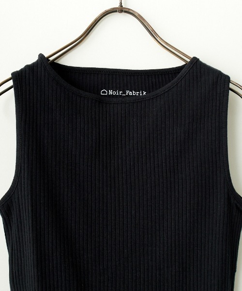 NOIR FABRIK（ヌワールファブリック）の「[NOIR FABRIK/ヌワールファブリック] ボートネック ノースリーブカットソー（タンクトップ・レディース・オフホワイト/チャコールグレー/ブルー/ブラック/ベージュ・0/1）」の7枚目の写真