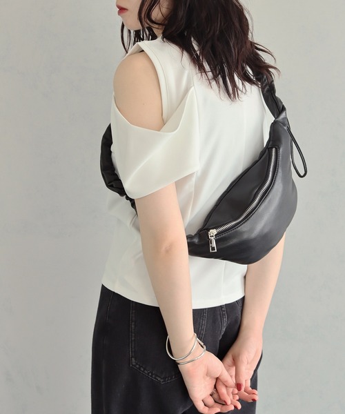 cheriella（シェリエラ）の「【cheriella】2WAYドロストショルダーバッグ 2-WAY DRAWSTRING SHOULDER BAG（ハンドバッグ・レディース・シルバー/ブラック/アイボリー・ONESIZE）」の15枚目の写真