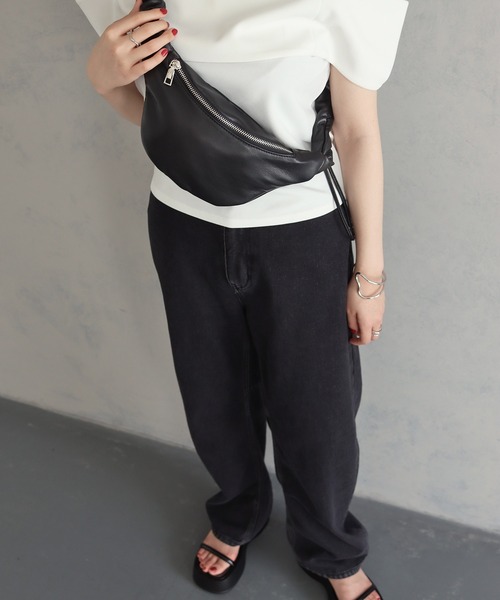 cheriella（シェリエラ）の「【cheriella】2WAYドロストショルダーバッグ 2-WAY DRAWSTRING SHOULDER BAG（ハンドバッグ・レディース・シルバー/ブラック/アイボリー・ONESIZE）」の17枚目の写真