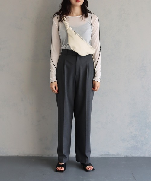 cheriella（シェリエラ）の「【cheriella】2WAYドロストショルダーバッグ 2-WAY DRAWSTRING SHOULDER BAG（ハンドバッグ・レディース・シルバー/ブラック/アイボリー・ONESIZE）」の8枚目の写真