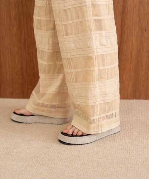 hinari（ヒナリ）の「シアーチェックパンツ（その他パンツ・レディース・ホワイト/ベージュ/ブラック・X-SMALL/SMALL/FREE）」の22枚目の写真