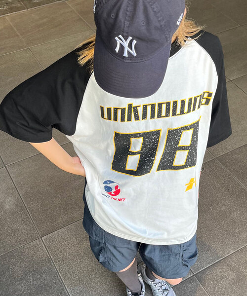 CIAOPANIC（チャオパニック）の「【ユニセックス】ホッケーグラフィックラグランTEE（Tシャツ/カットソー・レディース・レッド/ブラック/ネイビー・FREE）」の17枚目の写真