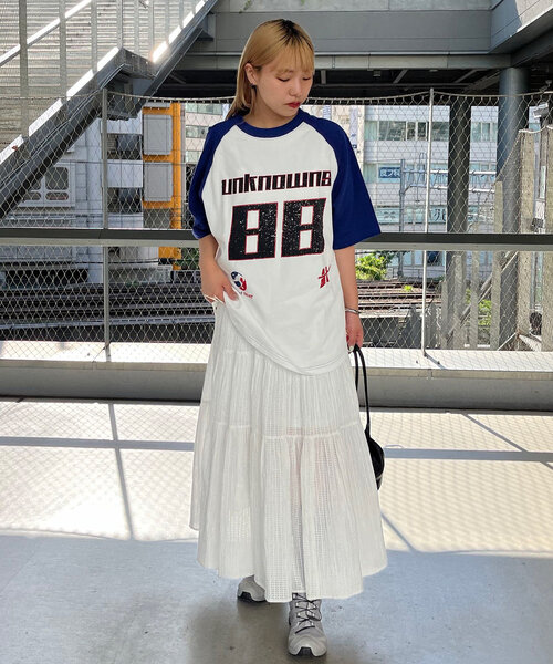 CIAOPANIC（チャオパニック）の「【ユニセックス】ホッケーグラフィックラグランTEE（Tシャツ/カットソー・レディース・レッド/ブラック/ネイビー・FREE）」の8枚目の写真