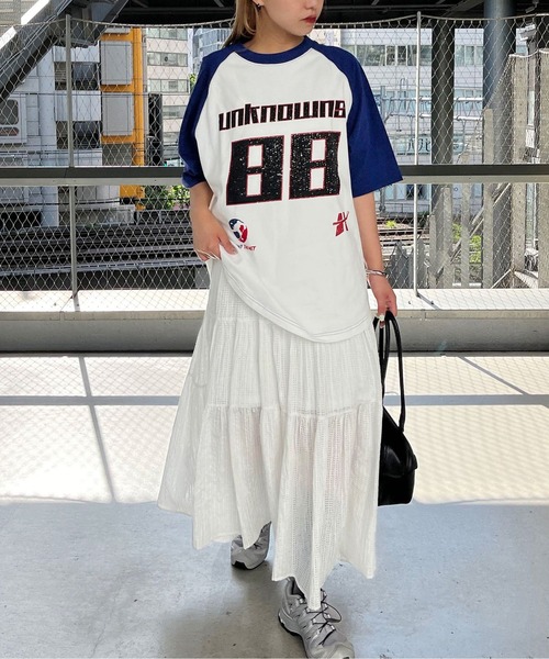 CIAOPANIC（チャオパニック）の「【ユニセックス】ホッケーグラフィックラグランTEE（Tシャツ/カットソー・レディース・レッド/ブラック/ネイビー・FREE）」の3枚目の写真