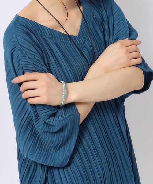 SHOO・LA・RUE（シューラルー）の「◆ビーズバングル（ブレスレット・レディース・ゴールド/ブルー/シルバー/オフホワイト・00）」の5枚目の写真