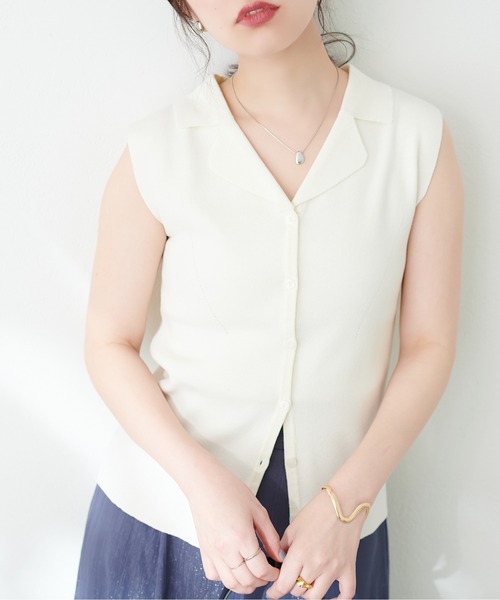 natural couture（ナチュラルクチュール）の「開襟ノースリニットTOPS（タンクトップ・レディース・ブラック/オフホワイト/グリーン/ラベンダー/グレイッシュベージュ・FREE）」の6枚目の写真