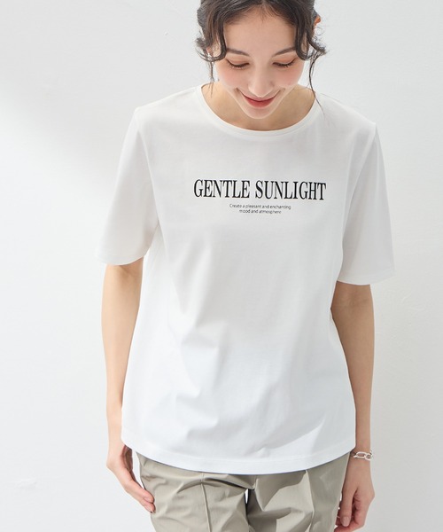 A/C DESIGN BY ALPHA CUBIC(エーシーデザインバイアルファキュービック)の「【UVカット・近赤外線カット】ロゴプリントTシャツ(Tシャツ/カットソー・レディース・オフホワイト/グリーン/ライトグレー・LL/L/M)」の20枚目の写真